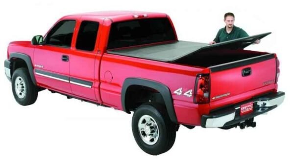 Lund 15-18 Ford F-150 (5.5ft. Bed) Genesis Tri-Fold Tonneau Cover - Black - Image 6