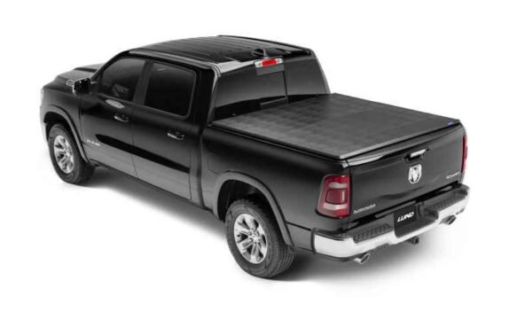 Lund 02-17 Dodge Ram 1500 (5.5ft. Bed) Genesis Tri-Fold Tonneau Cover - Black - Image 3