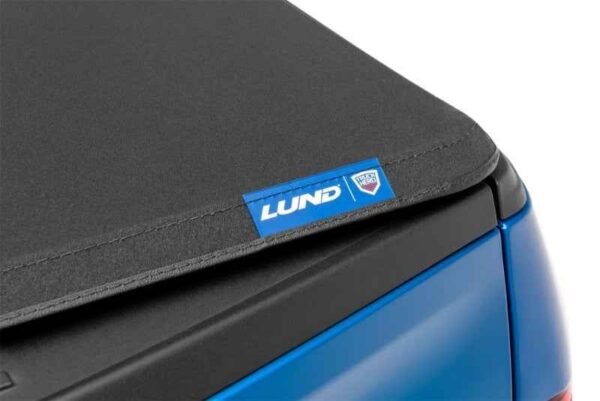 Lund 99-17 Ford F-250 Super Duty (8ft. Bed) Genesis Elite Tri-Fold Tonneau Cover - Black - Image 10