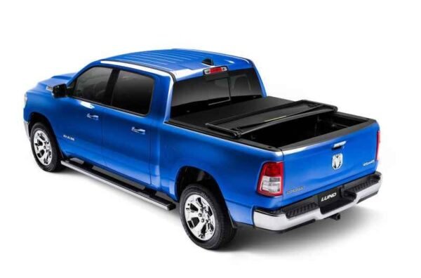 Lund 02-17 Dodge Ram 1500 (5.5ft. Bed) Genesis Elite Tri-Fold Tonneau Cover - Black - Image 10