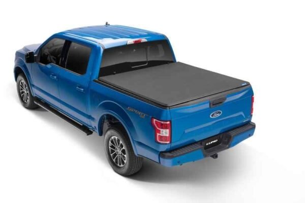 Lund 04-17 Nissan Titan (5.5ft. Bed w/o Titan Box) Genesis Elite Tri-Fold Tonneau Cover - Black - Image 2