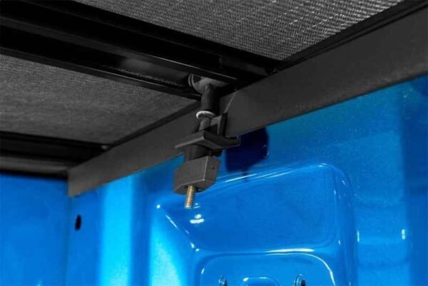 Lund 04-17 Nissan Titan (5.5ft. Bed w/o Titan Box) Genesis Elite Tri-Fold Tonneau Cover - Black - Image 9