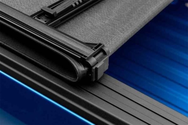 Lund 04-17 Nissan Titan (5.5ft. Bed w/o Titan Box) Genesis Elite Tri-Fold Tonneau Cover - Black - Image 10