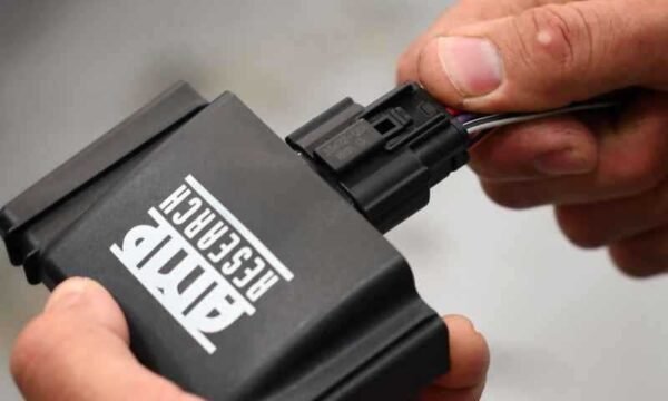AMP Research 15-20 Chevy/GMC Silverado 2500-3500/Sierra 2500-3500/Crew & Double Cab PowerStep - Image 4