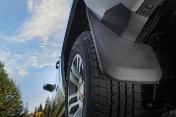 Husky Liners 10-12 Dodge Ram 3500 Dually Custom-Molded Rear Mud Guards - Image 9