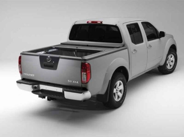Roll-N-Lock 05-15 Toyota Tacoma Double Cab SB 59-1/2in M-Series Retractable Tonneau Cover - Image 3