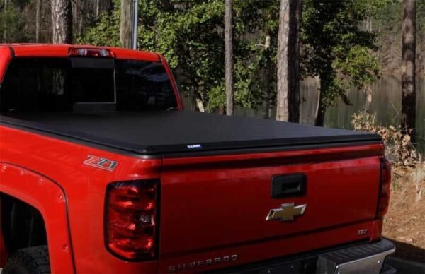Lund 04-08 Ford F-150 Styleside (5.5ft. Bed) Hard Fold Tonneau Cover - Black - Image 3
