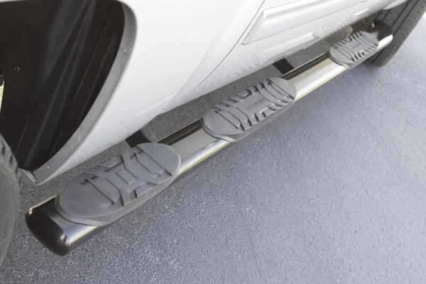 Lund 2019 Chevy Silverado 1500 CC (5.5in Bed Rocker Panel) 5in. Oval WTW SS Nerf Bars - Polished - Image 3